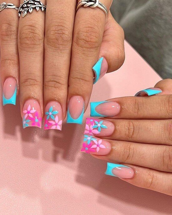 Instagram: @<a href="https://www.instagram.com/_diamondnailsss_/">_diamondnailsss_</a>