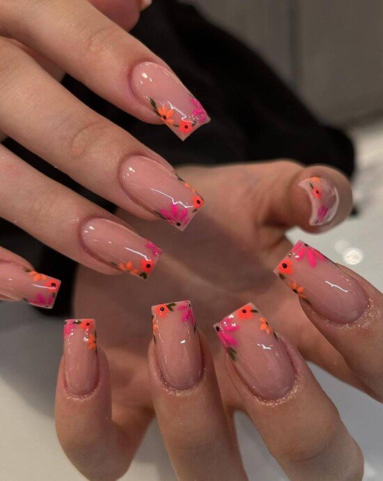 Instagram:  @<a href="https://www.instagram.com/giangnail.ie/">giangnail.ie</a>