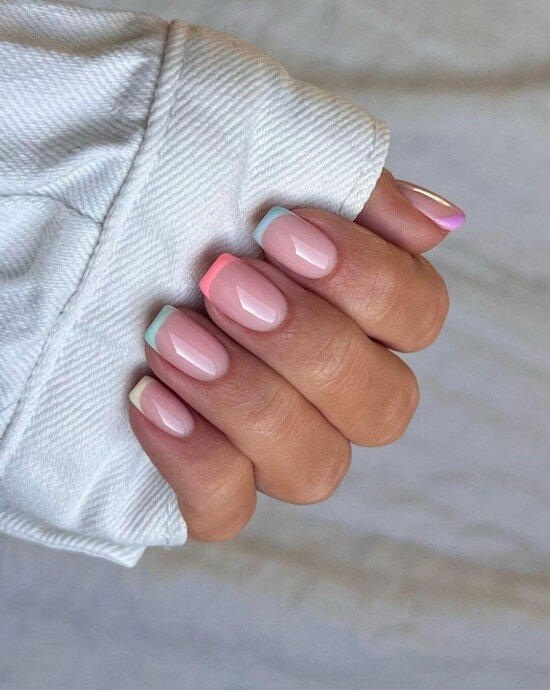 Instagram: @<a href="https://www.instagram.com/mannacured/">mannacured</a>