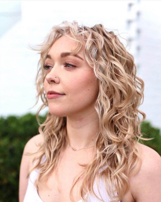 Instagram: @<a href="https://www.instagram.com/midtowncurls/">midtowncurls</a>