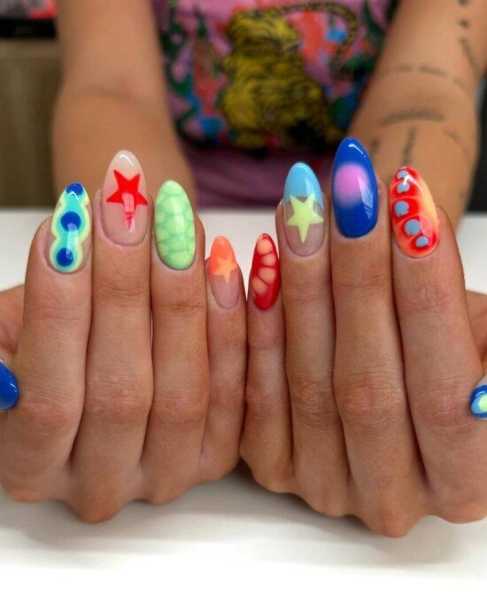 Instagram: @<a href="https://www.instagram.com/nailsby.savi/">nailsby.savi</a>