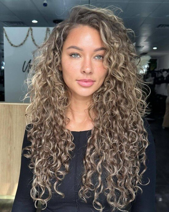 Instagram: @<a href="https://www.instagram.com/urbanbloomcurls/">urbanbloomcurls</a>